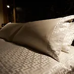 Cozy Gem Апартаменти